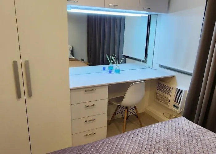 1br Unit In Taguig Paranaque Azure Urban Residences *