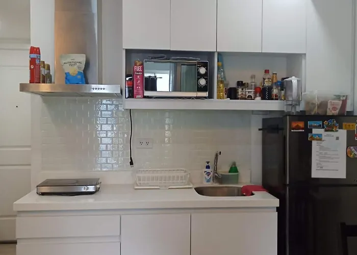 Apartment 1br Unit In Taguig Paranaque Azure Urban Residences Manila